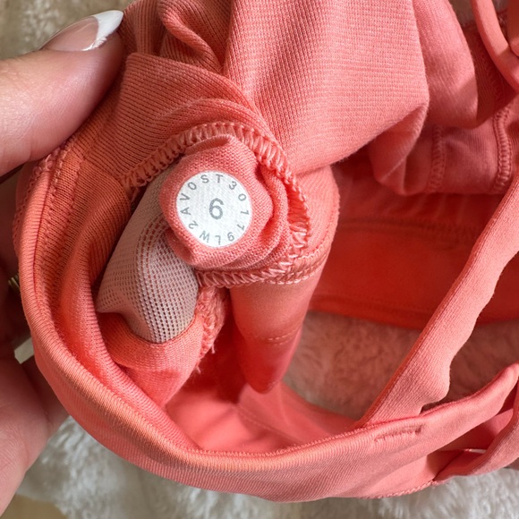 Lululemon energy bra - Picture 5 of 5